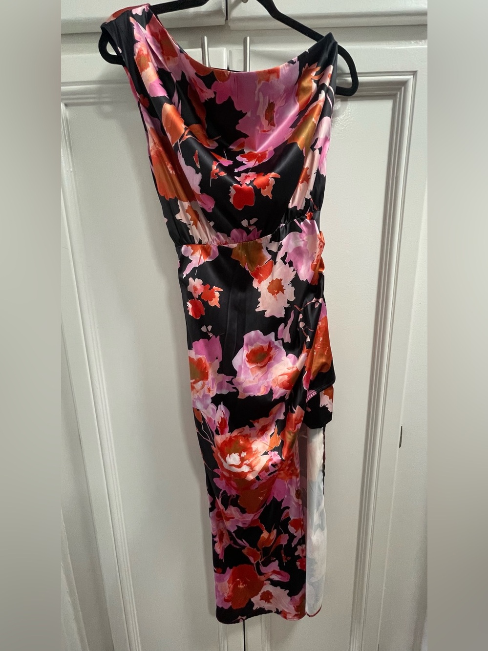 Hello Molly One-Shoulder Satin Floral Dress in Black, Pink & Red Size 4